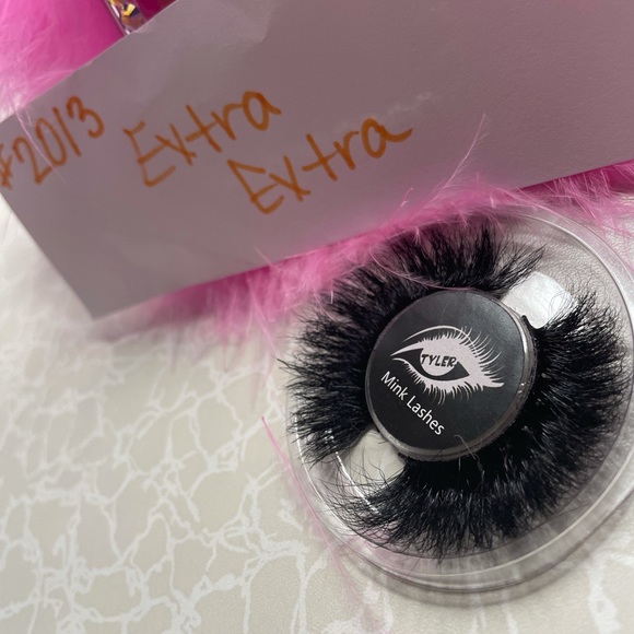 Tyler Eyez Mink Eyelashes “Extra Extra “ - Picture 6 of 14